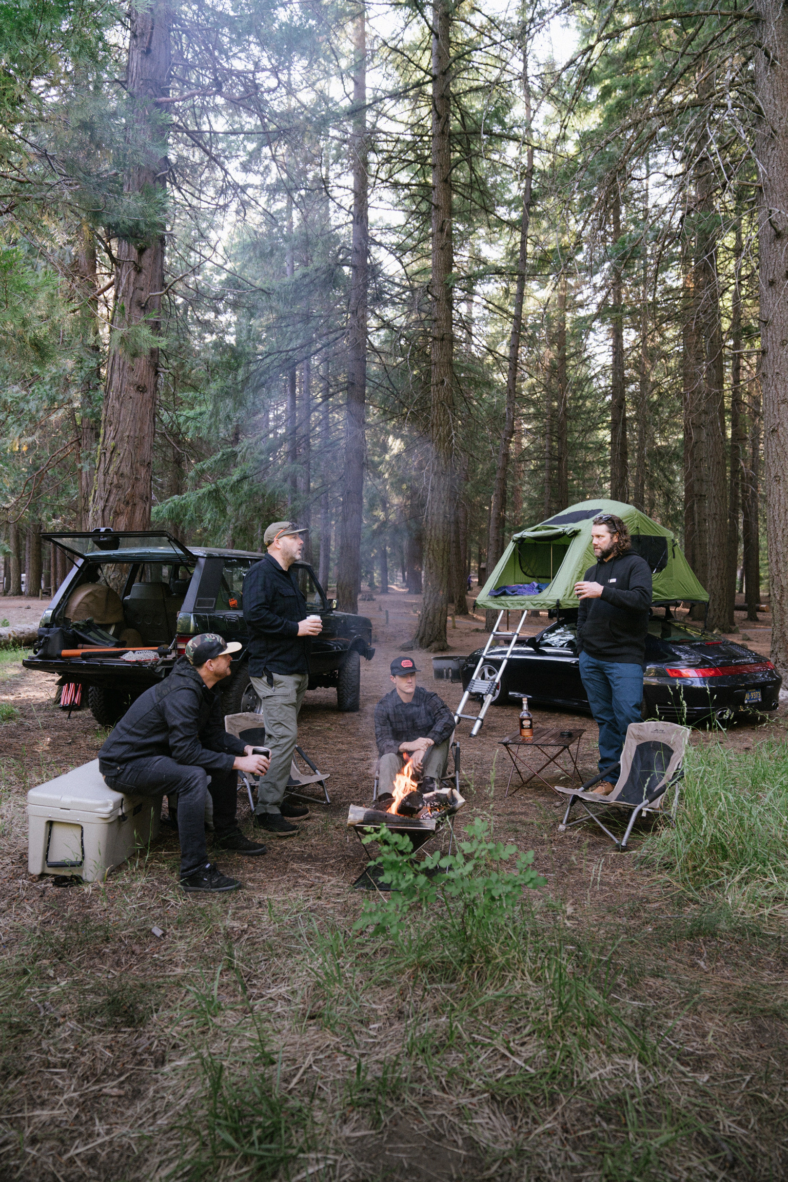Field photography: Roads, forest and camp