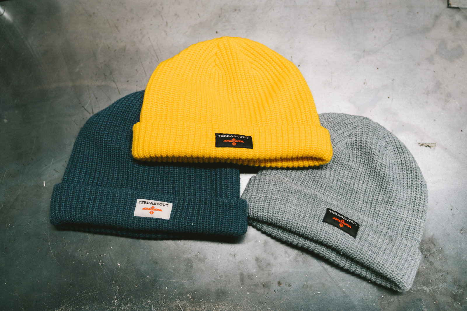 Headwear: Color and label family