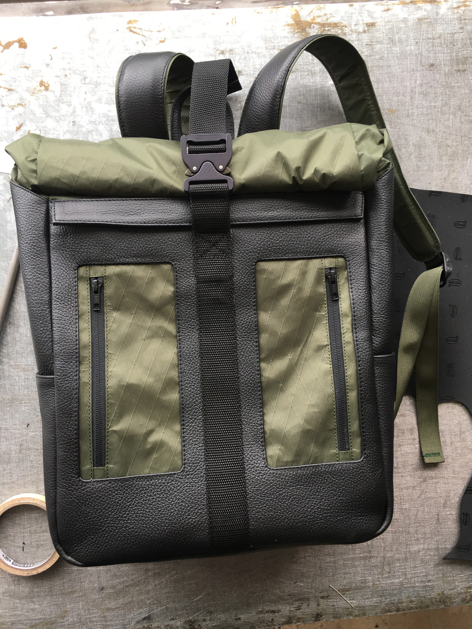 Rolltop: Material blocking and access